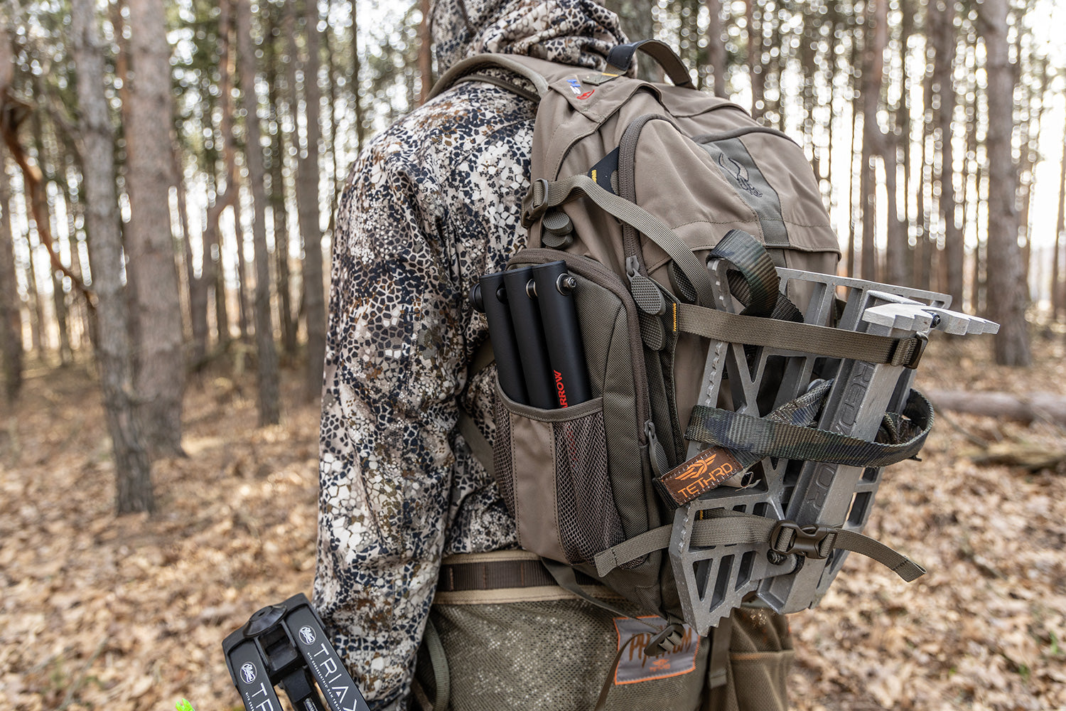 Hunting shop camera backpack